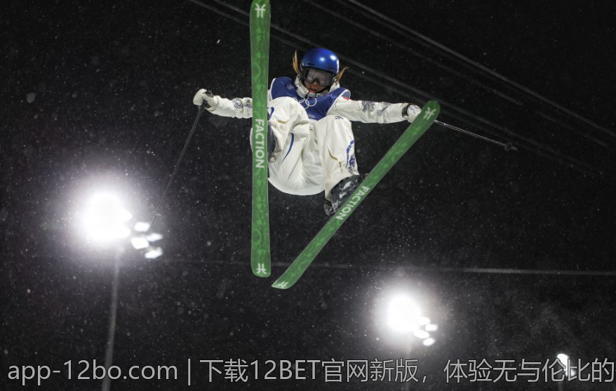 下载12BET官网新版，体验无与伦比的体育投注乐趣